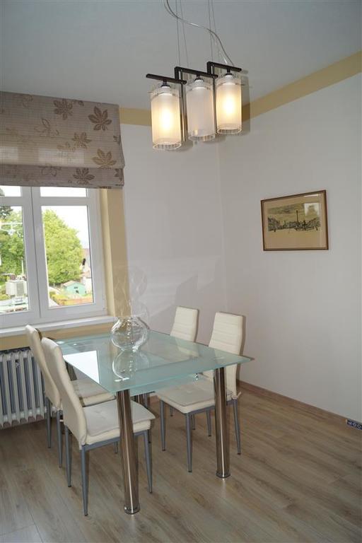 ברומוב Apartman U Stadionu מראה חיצוני תמונה
